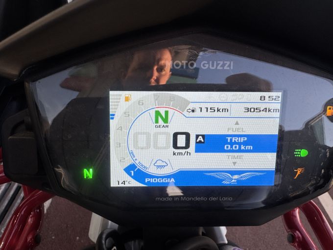 MOTO GUZZI V85 TT 850 4