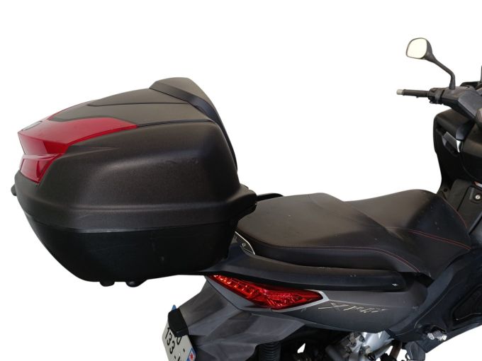 YAMAHA XMAX 125 4