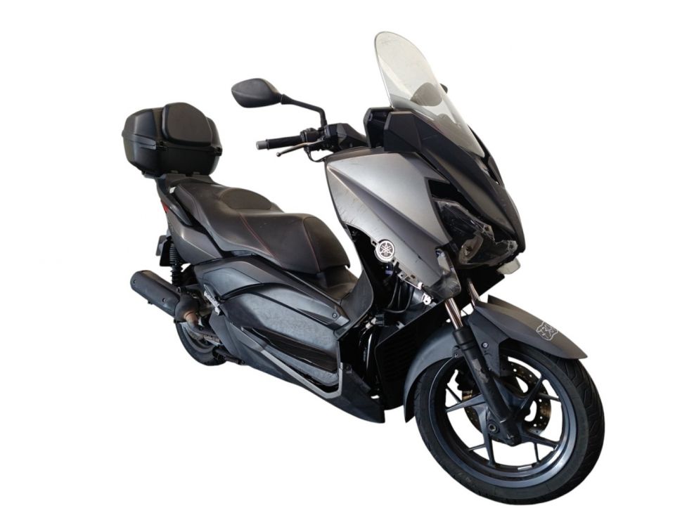 YAMAHA XMAX 125 4