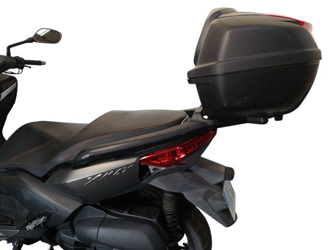 YAMAHA XMAX 125 4