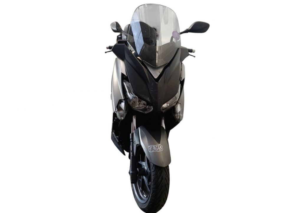 YAMAHA XMAX 125 4