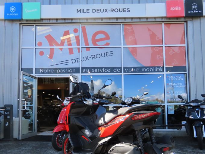 APRILIA SR GT 125 SPORT 4