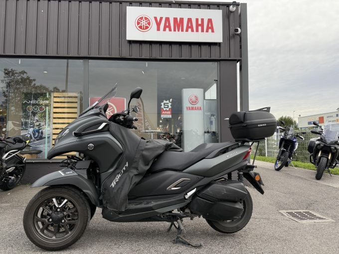 YAMAHA TRICITY 300 4
