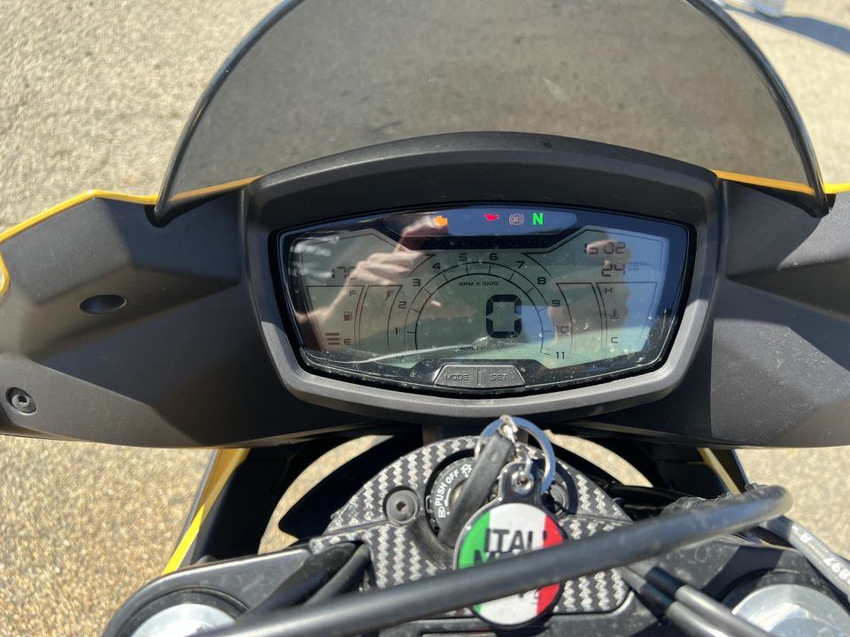 APRILIA TUONO 125 ABS 4