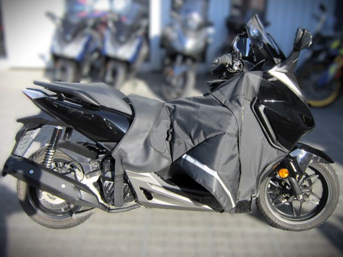 HONDA NSS FORZA 125 4