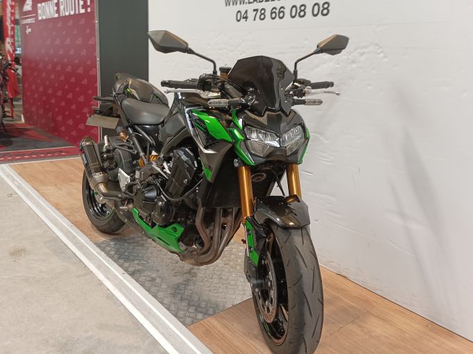 KAWASAKI Z 900 SE 4