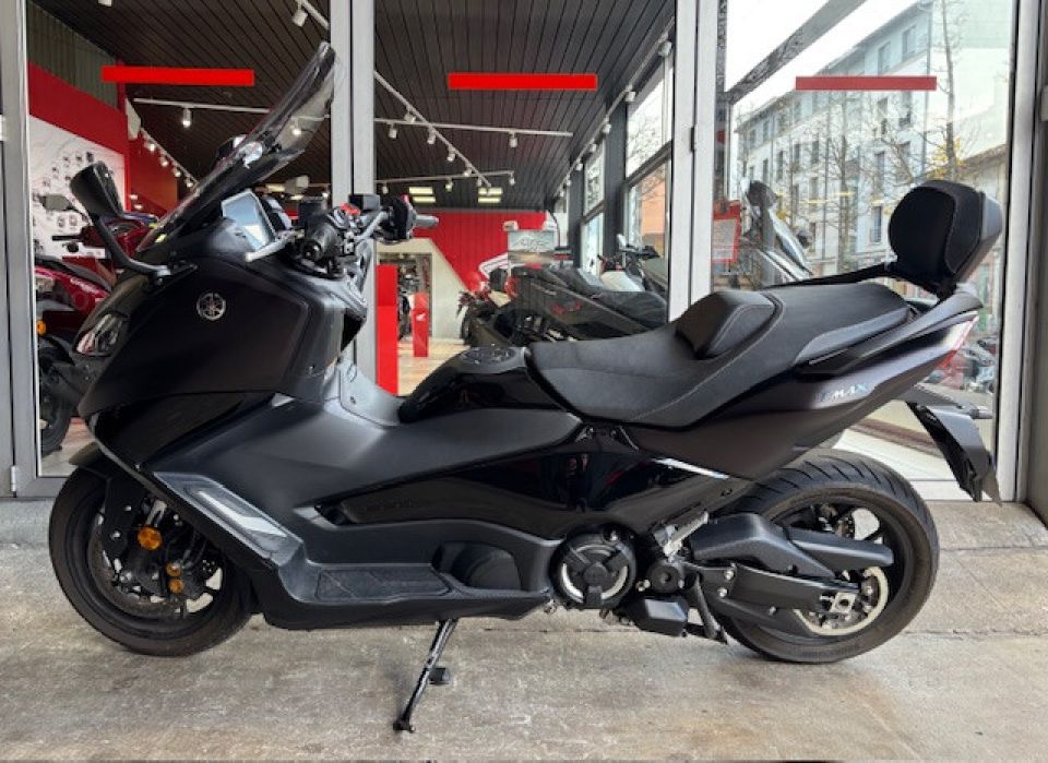 YAMAHA T-MAX 560 TECH MAX 4