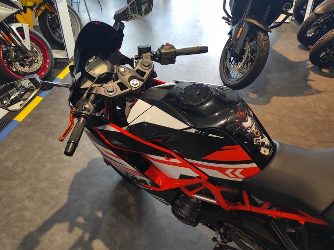 KTM RC 390 ABS 4
