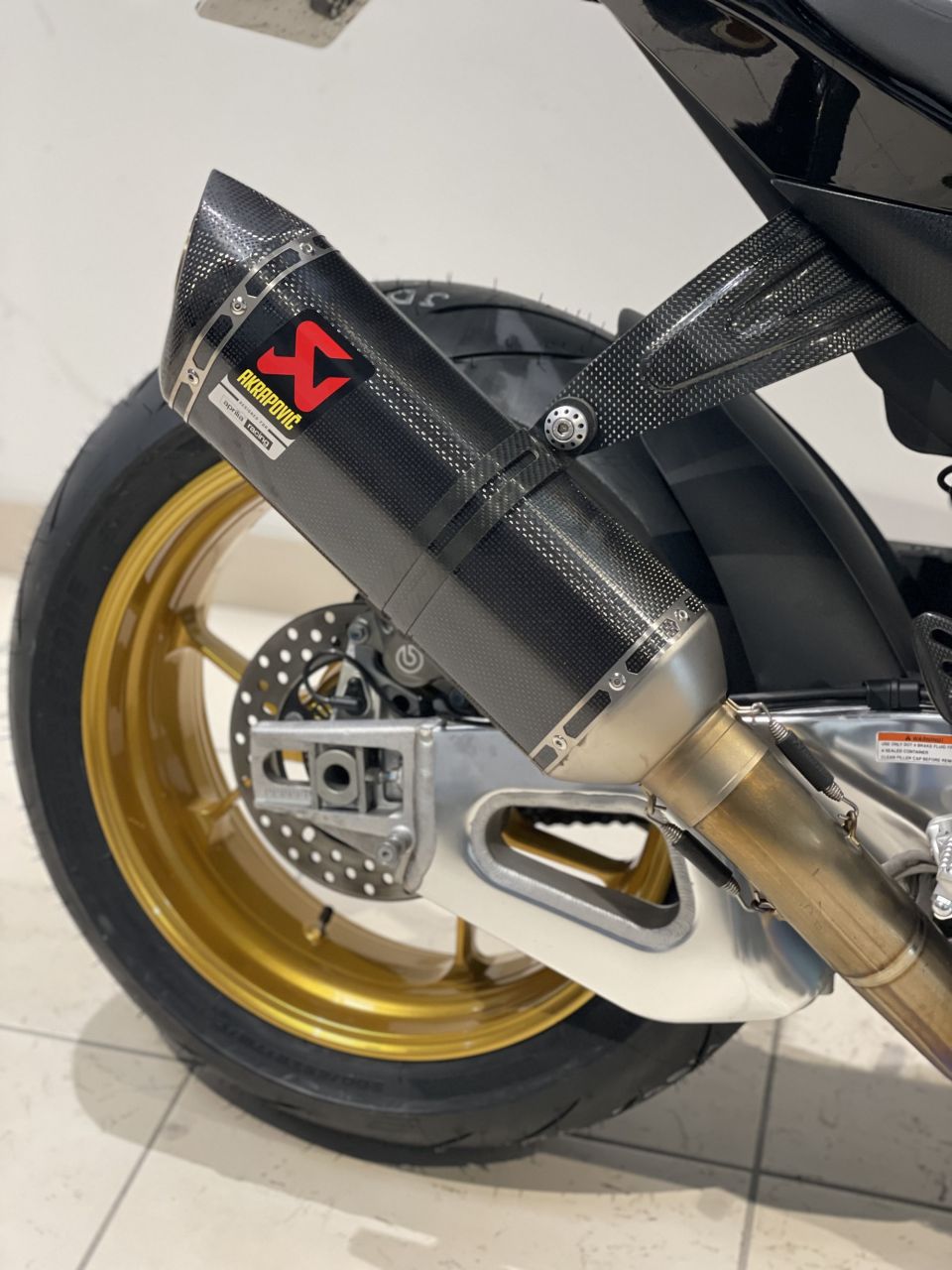 APRILIA TUONO 1100 V4 FACTORY 4