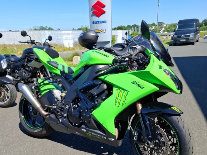 KAWASAKI ZX-10R 4
