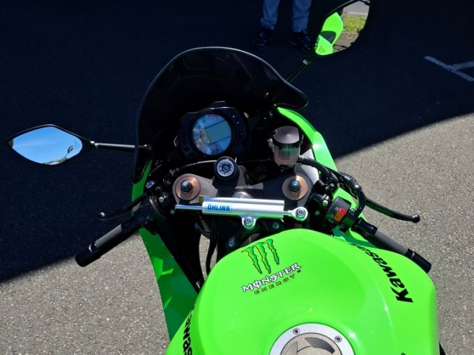 KAWASAKI ZX-10R 4