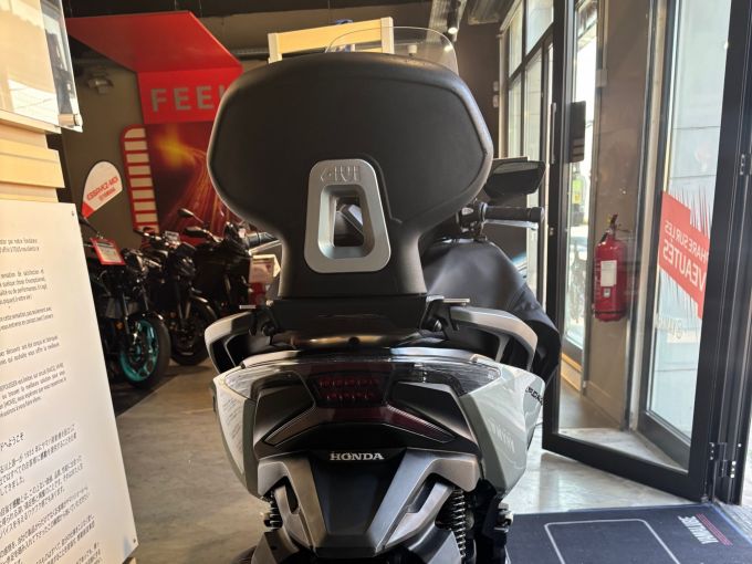 HONDA NSS FORZA 125 4