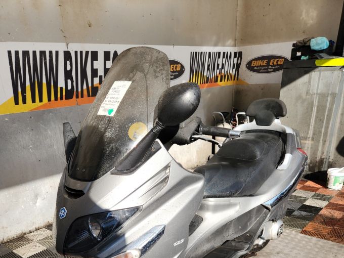 PIAGGIO XEVO 125 4