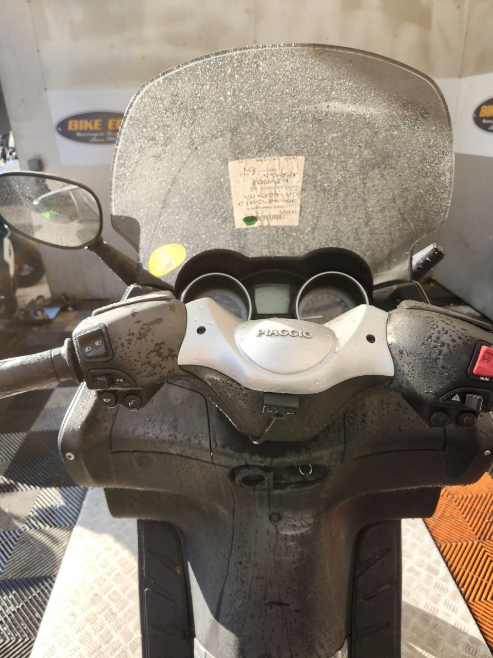 PIAGGIO XEVO 125 4