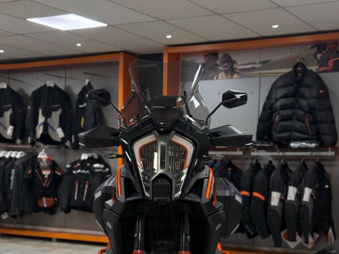 KTM 1290 SUPER ADVENTURE S 4