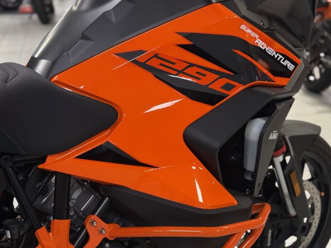 KTM 1290 SUPER ADVENTURE S 4