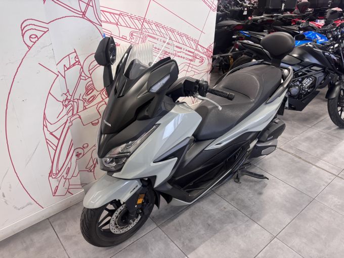 HONDA NSS FORZA 125 4