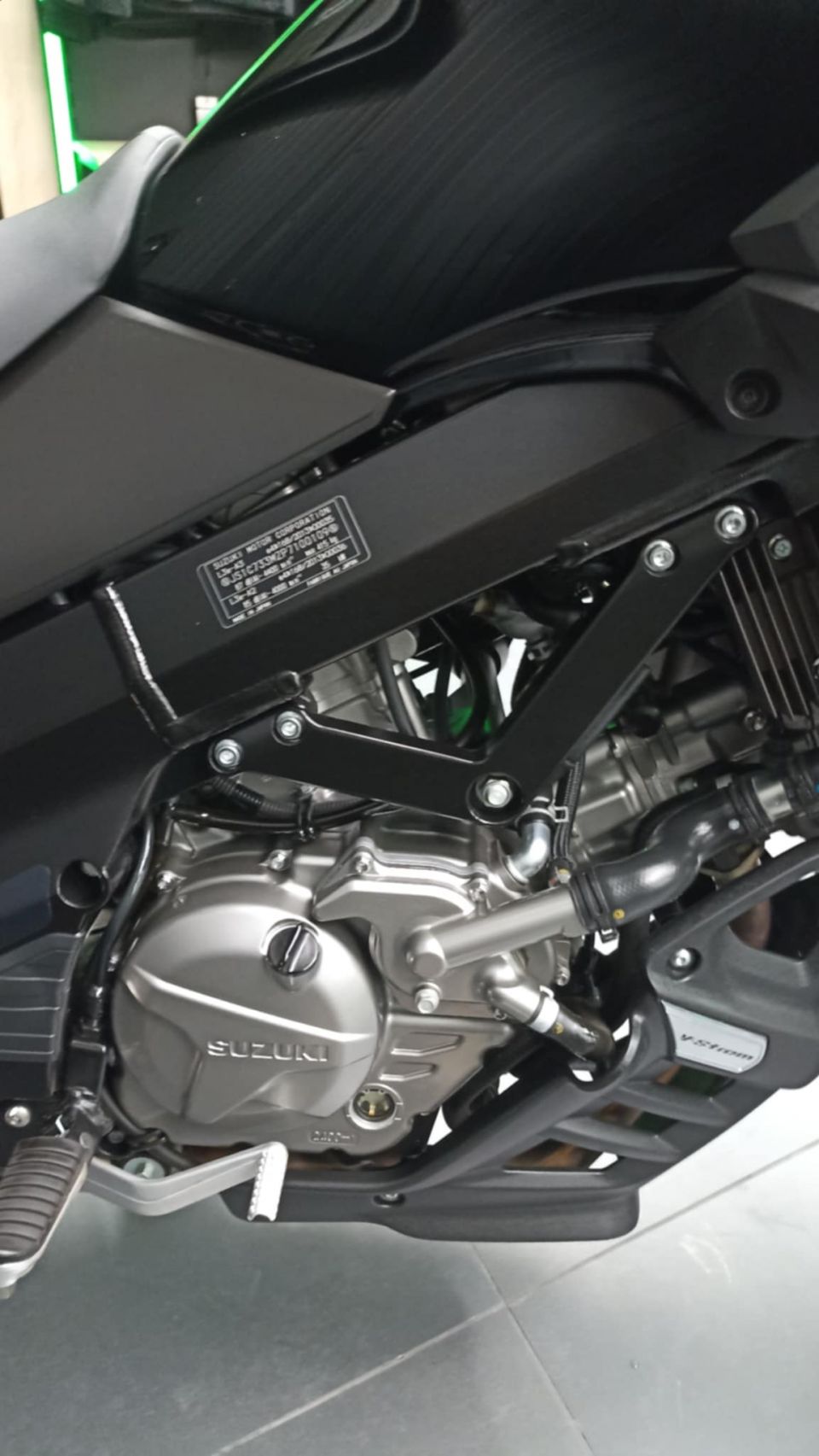 SUZUKI DL V-STROM 650XT 4
