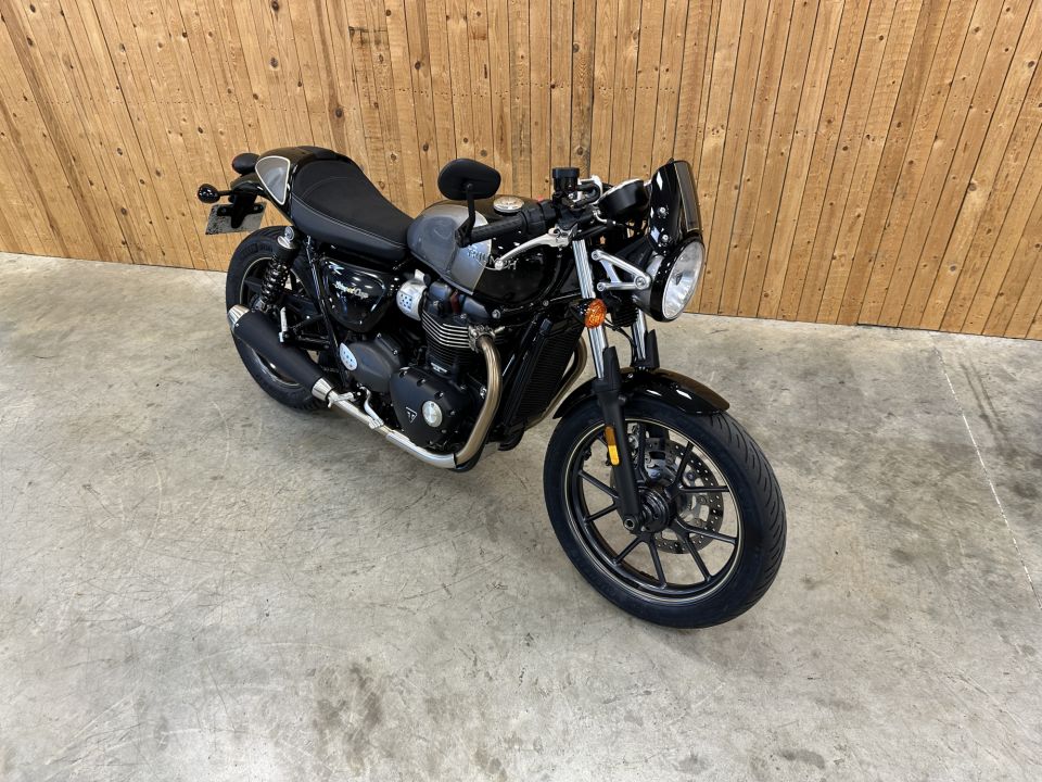 TRIUMPH STREET CUP 4