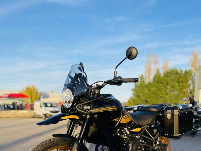 ROYAL ENFIELD HIMALAYAN 452 TUBLESS 4