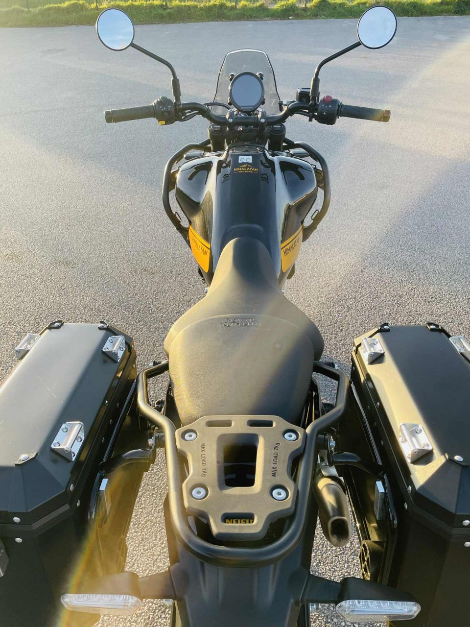 ROYAL ENFIELD HIMALAYAN 452 TUBLESS 4