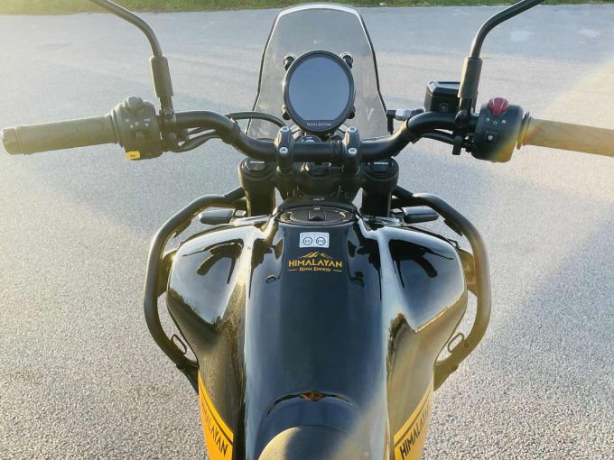 ROYAL ENFIELD HIMALAYAN 452 TUBLESS 4