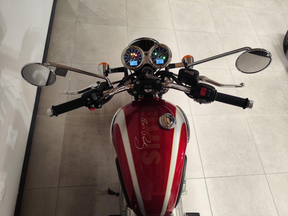 TRIUMPH BONNEVILLE T120 4