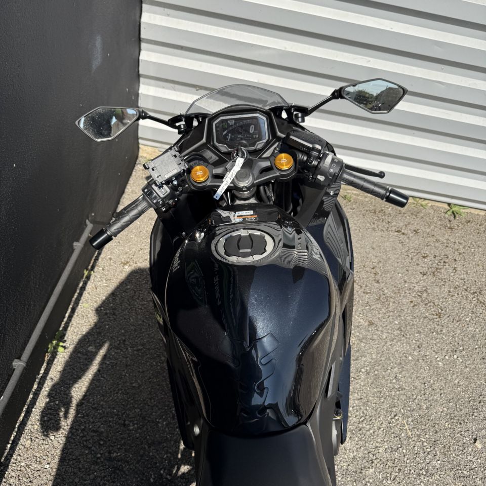 KAWASAKI Ninja ZX-4R 4