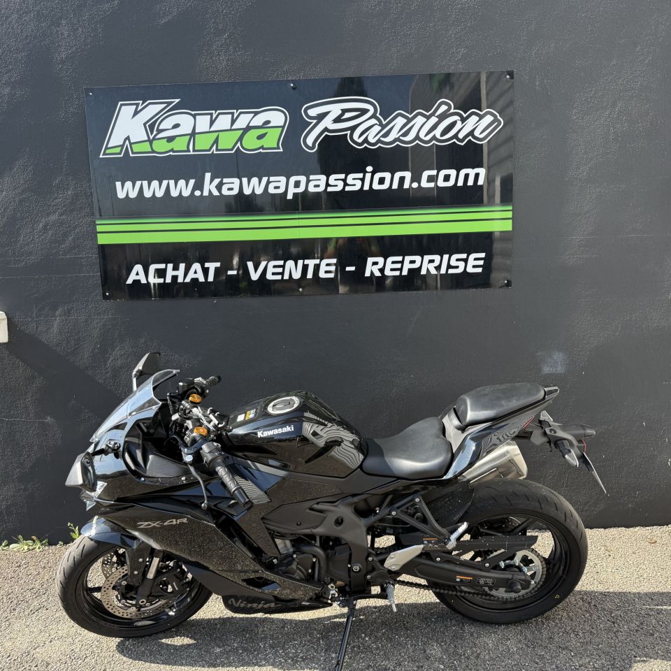 KAWASAKI Ninja ZX-4R 4