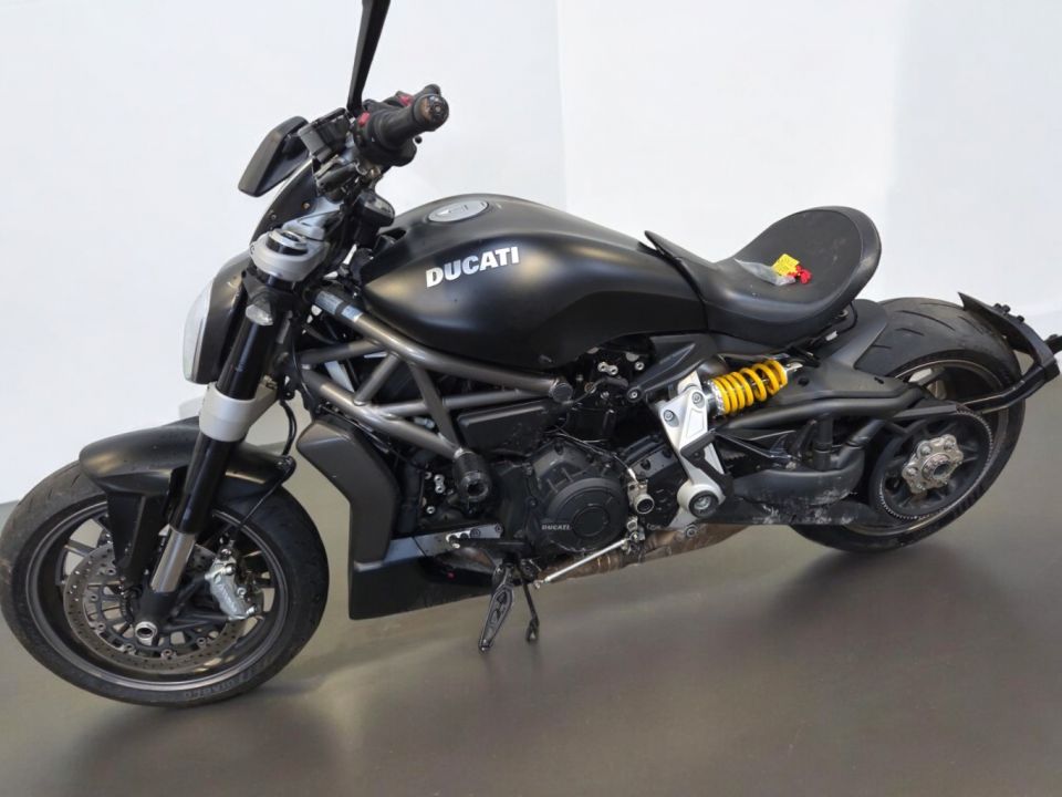 DUCATI X Diavel 4