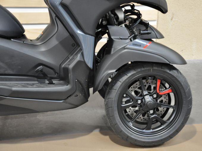 YAMAHA TRICITY 300 4