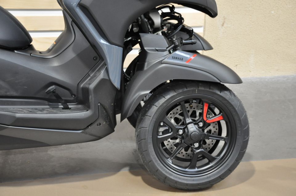 YAMAHA TRICITY 300 4