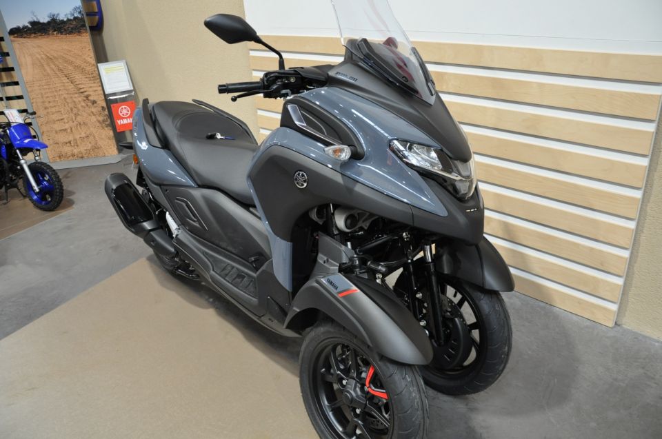 YAMAHA TRICITY 300 4