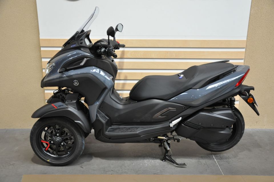YAMAHA TRICITY 300 4