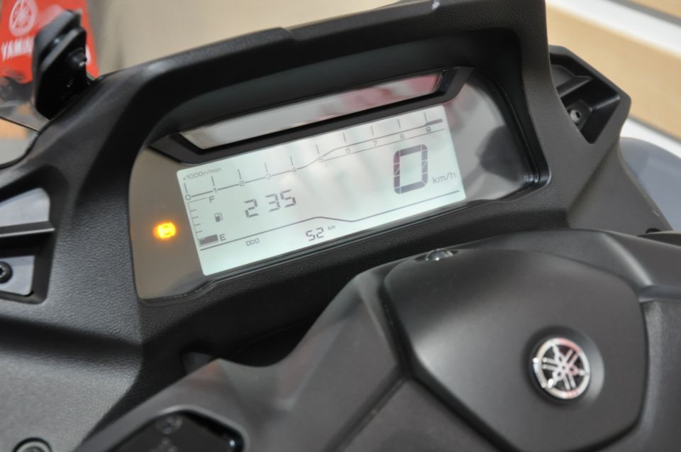 YAMAHA TRICITY 300 4