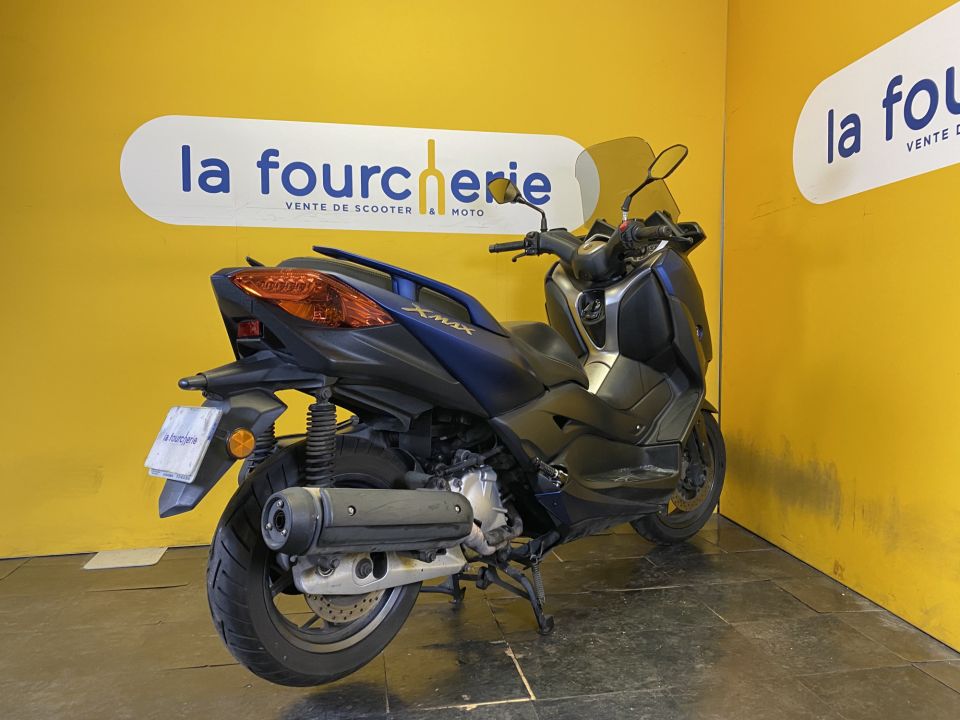 YAMAHA X-MAX 125 4