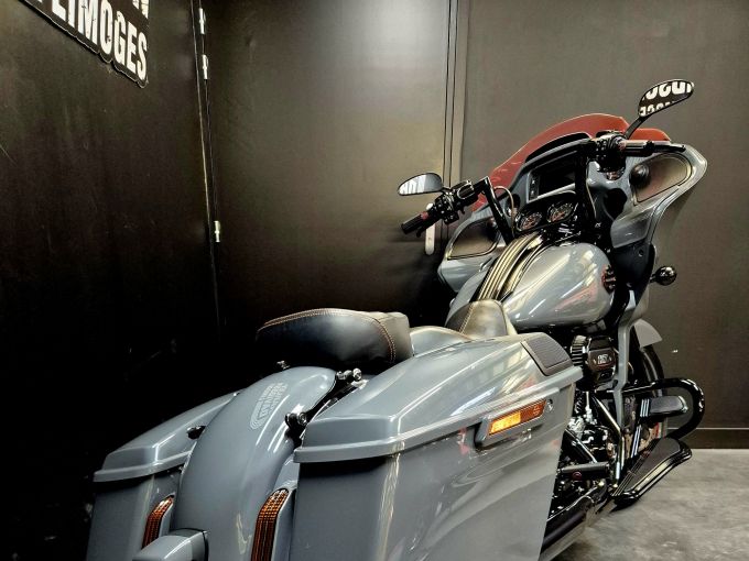 HARLEY-DAVIDSON TOURING ROAD GLIDE 1923 CVO 4