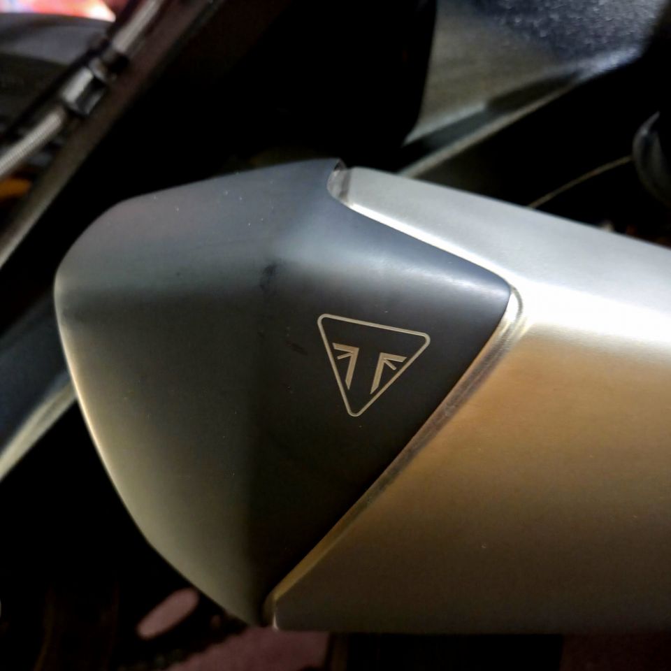 TRIUMPH STREET TRIPLE 765 RS 4