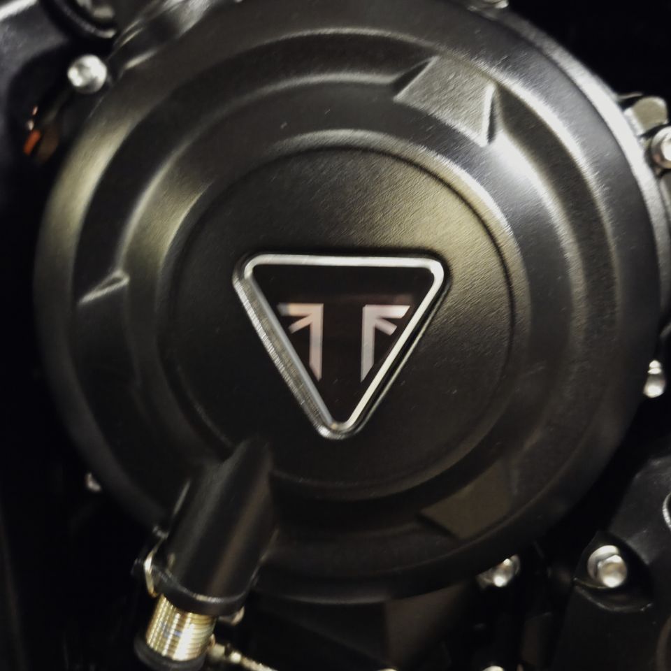 TRIUMPH STREET TRIPLE 765 RS 4