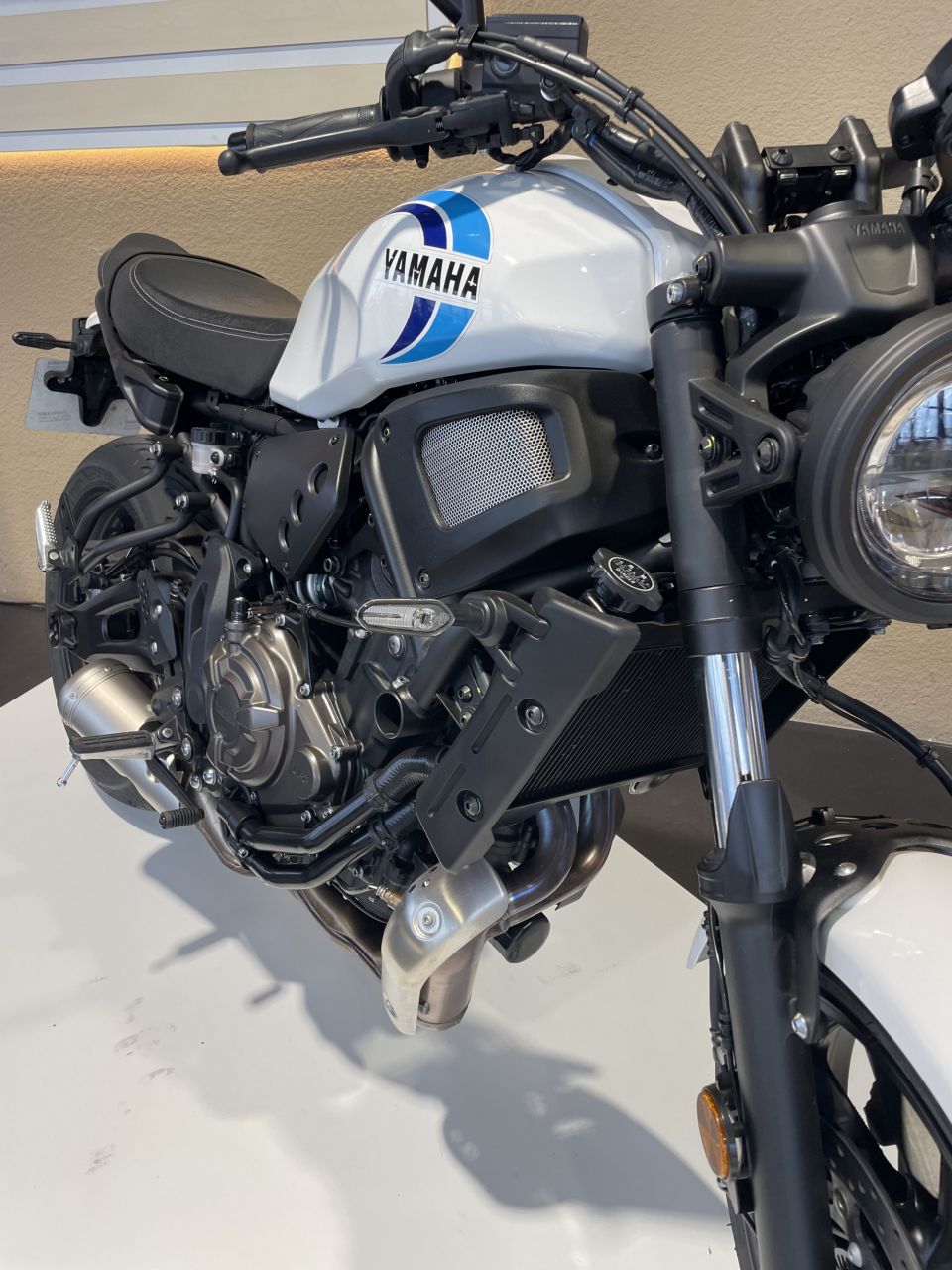 YAMAHA XSR 700 4