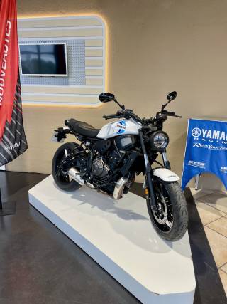 YAMAHA XSR 700 - 2025