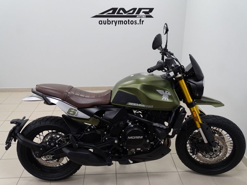 MOTO MORINI SEIEMMEZZO SCR 650 4