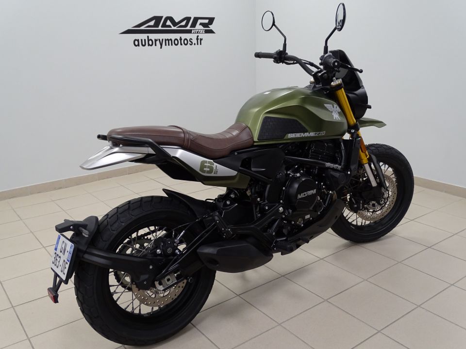 MOTO MORINI SEIEMMEZZO SCR 650 4