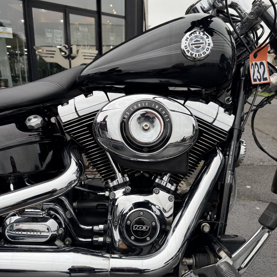 HARLEY-DAVIDSON SOFTAIL BREAKOUT 1690 4