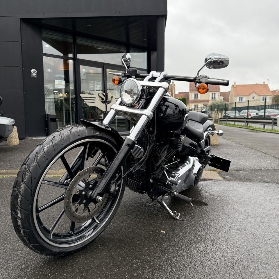 HARLEY-DAVIDSON SOFTAIL BREAKOUT 1690 4