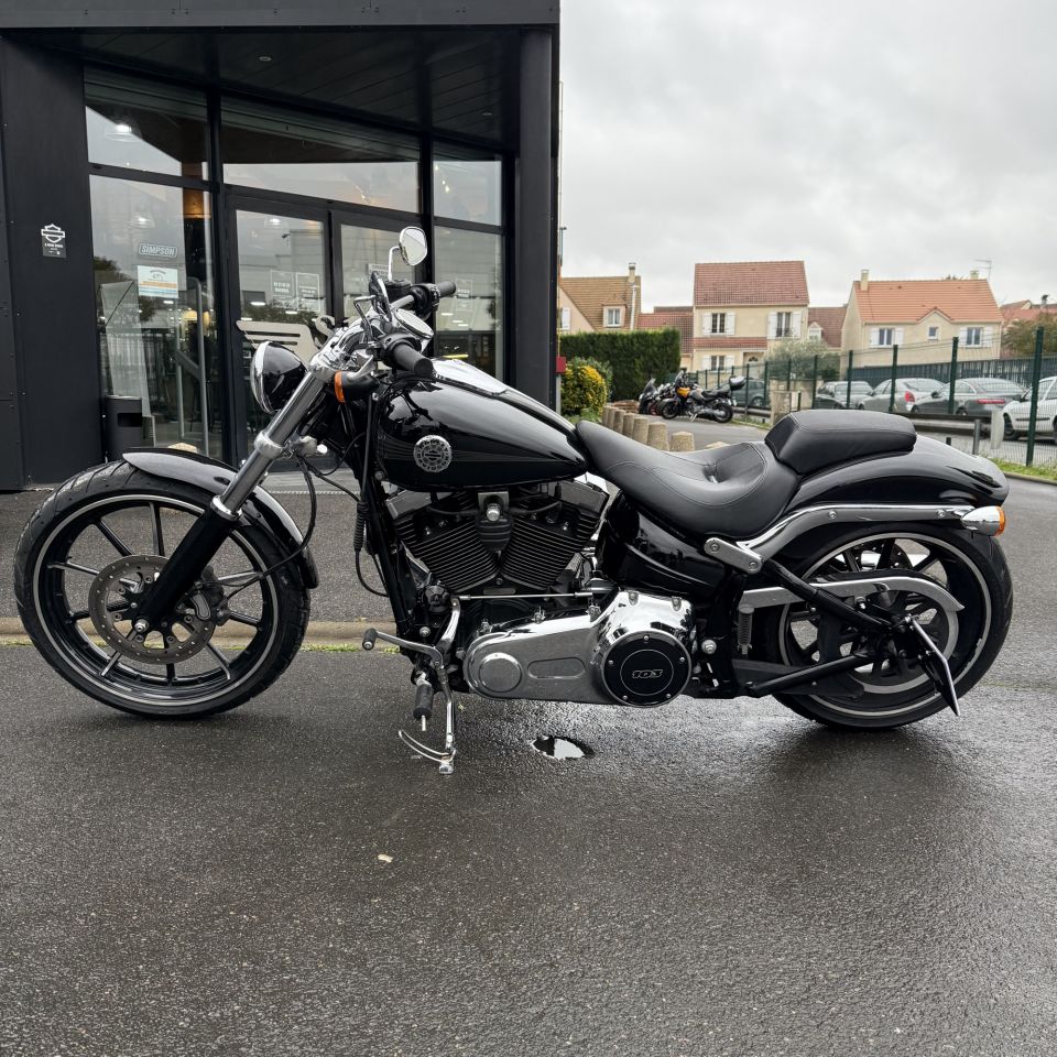 HARLEY-DAVIDSON SOFTAIL BREAKOUT 1690 4