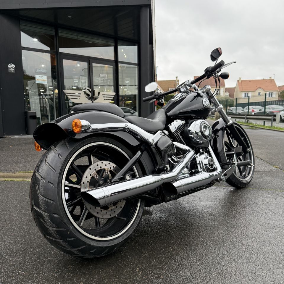 HARLEY-DAVIDSON SOFTAIL BREAKOUT 1690 4