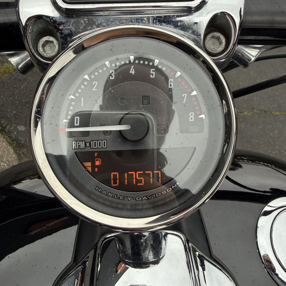 HARLEY-DAVIDSON SOFTAIL BREAKOUT 1690 4