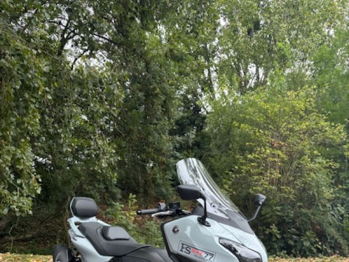 YAMAHA XP T-MAX 560 TECH MAX 4