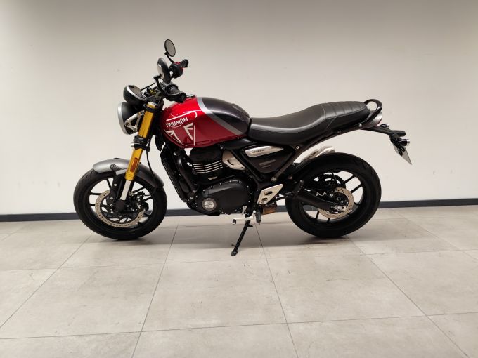 TRIUMPH SPEED 400 4